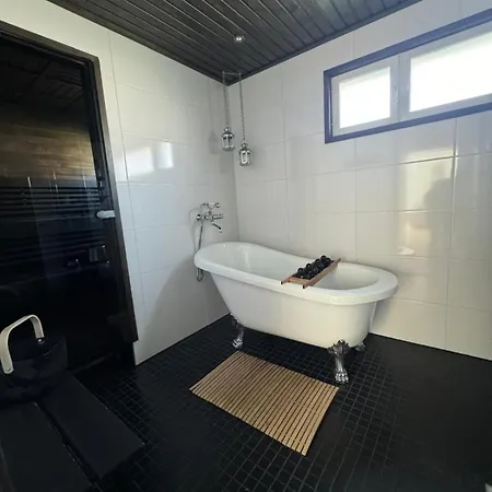 فيلة Luxury Vuopajanranta روفانييمي